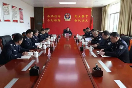 黎塘监狱“五早”举措力促队伍整改提升自“五整顿五提升”专项行动开展以来，黎塘监狱认真查缺补漏，补齐短板弱项，以“五早”举措，全面提升警察执法水平，确保监狱管理规范，推动监狱工作高质量发展。【详细】 